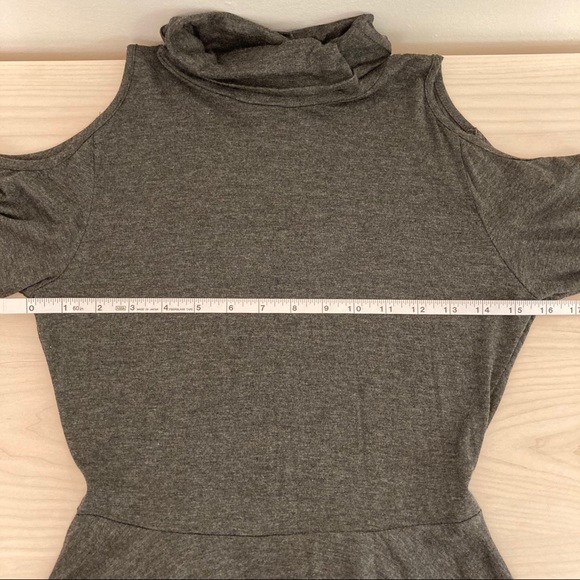 Urban Outfitters Sparkle &Fade Cold Shoulder Dress - Picture 6 of 7